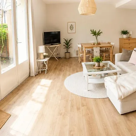 Avec Jardin 4 Couchages * Βιλνέβ ντ' Ασκ